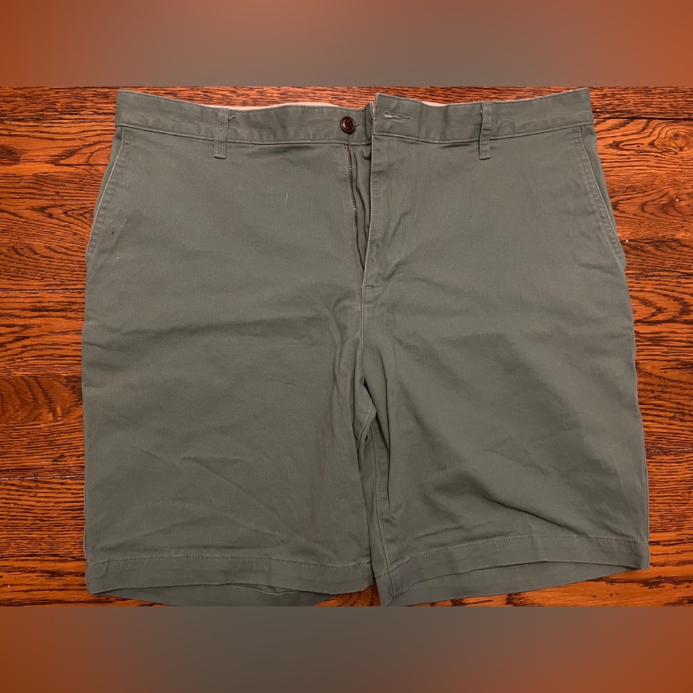 Men’s Green Dockers Shorts W38 - Great Condition